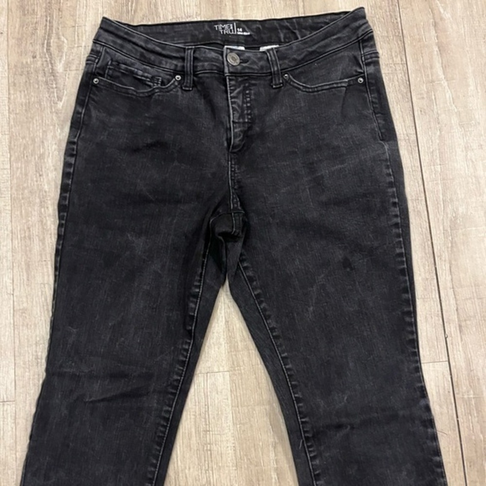 Time and Tru Mid-Rise Charcoal Black Cropped Jeans 14